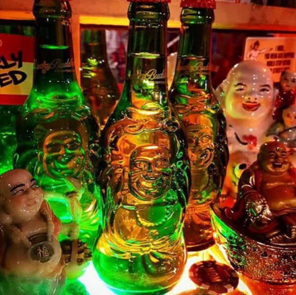 EatingBeagles's tweet photo. Get Lucky Today 
@cakethai with a free @luckybuddhabeer with lunch or dinner https://t.co/8LU9Gd4fvD