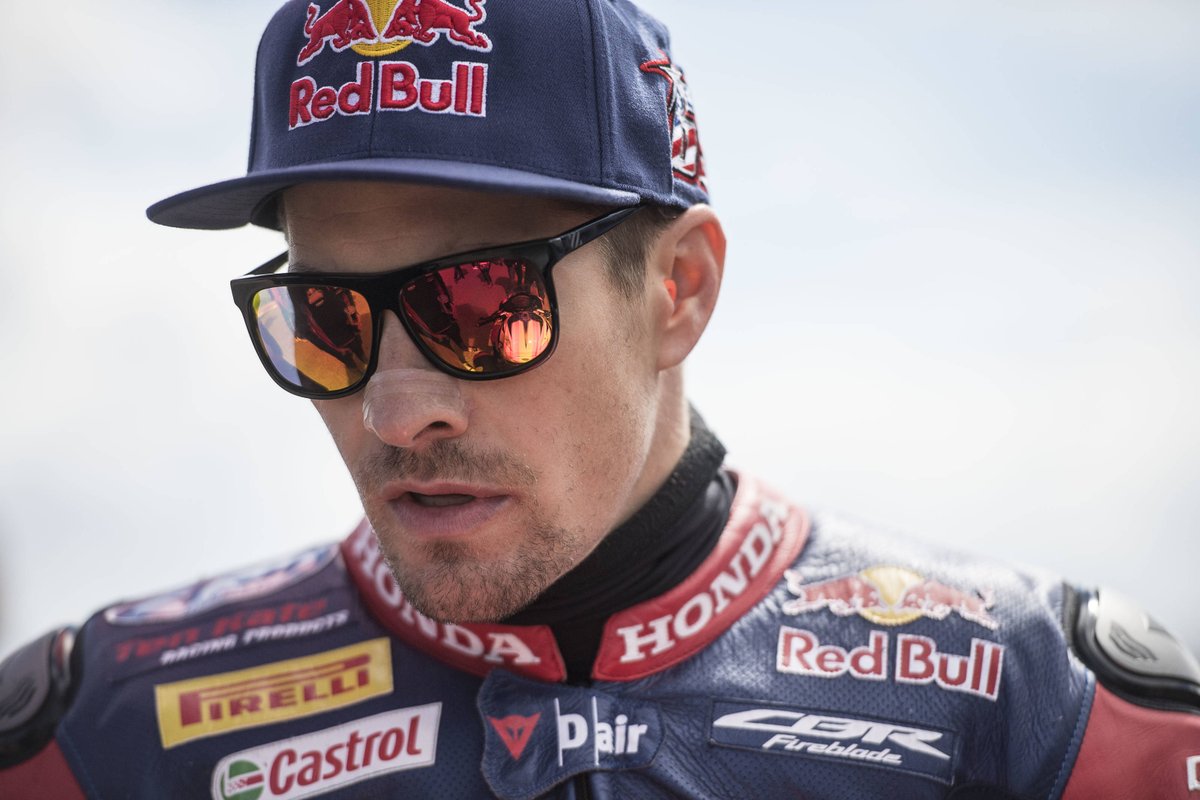 PanosSeitanidis's tweet photo. «Έφυγε» ο Nicky Hayden...
https://t.co/kuQkg2nE1Y https://t.co/zduSoPCI46