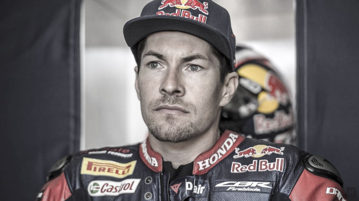 wearemotofire's tweet photo. Official Statement: Nicky Hayden has died from his injuries
Full Story - https://t.co/qTrG1rRwAY
#NickyHayden https://t.co/WKWonwGfHz