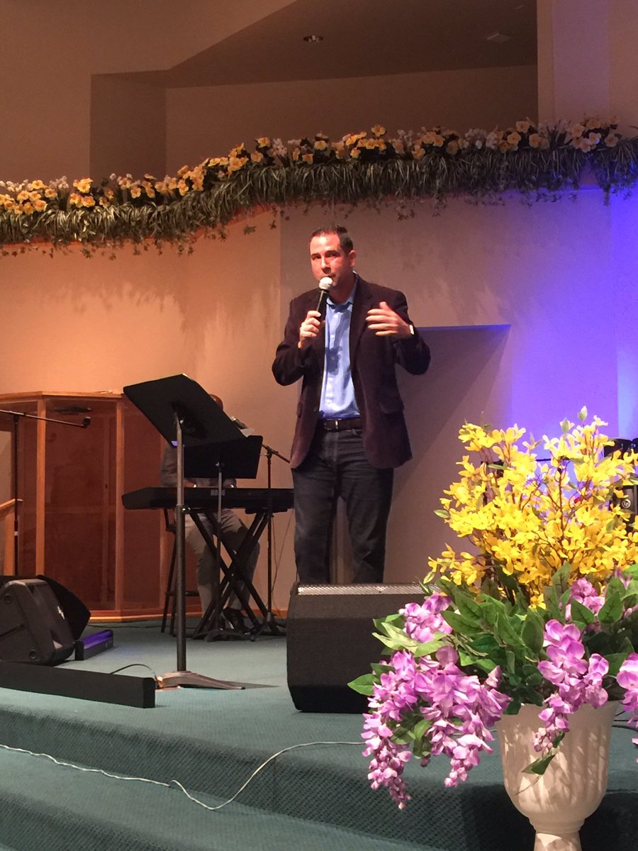 karelmatos's tweet photo. Si Dios no es lo primero en tu vida, el éxito y el avance tampoco lo será. #Youthpeople #IBRMiami https://t.co/yyviMJHmns