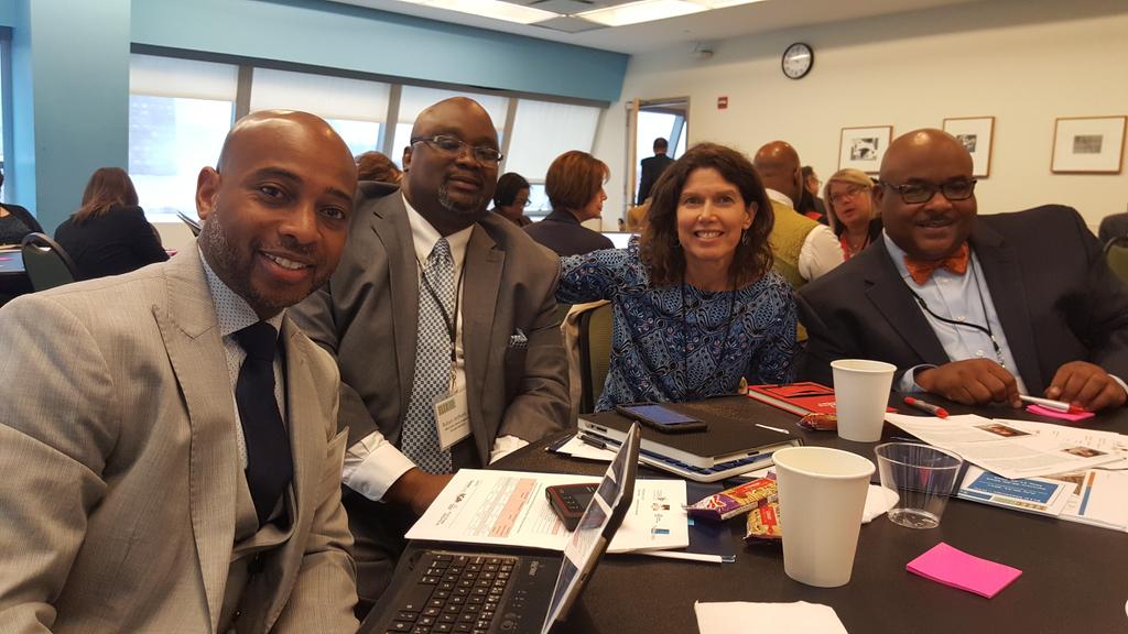 DrJFLJackson's tweet photo. [COMMITMENT TO CHANGE] Colleagues in WI that want to address Achievement Gap in State @WeiLAB @ULGM @rubenatonyjr @_icbme @UWMadEducation https://t.co/DUXYSdinCX