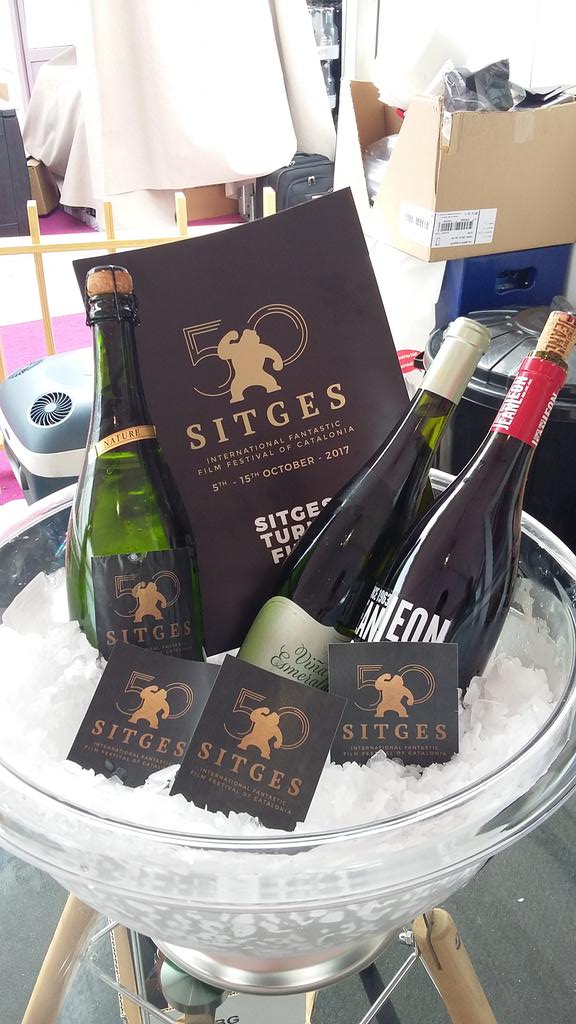 sitgesfestival's tweet photo. Gràcies a #EmbotitsBundó @bodegastorres #Fontdor i @catalanfilms hem celebrat un fantàstic còctel de #Sitges50 a #Cannes2017 https://t.co/clGkbh5I5D
