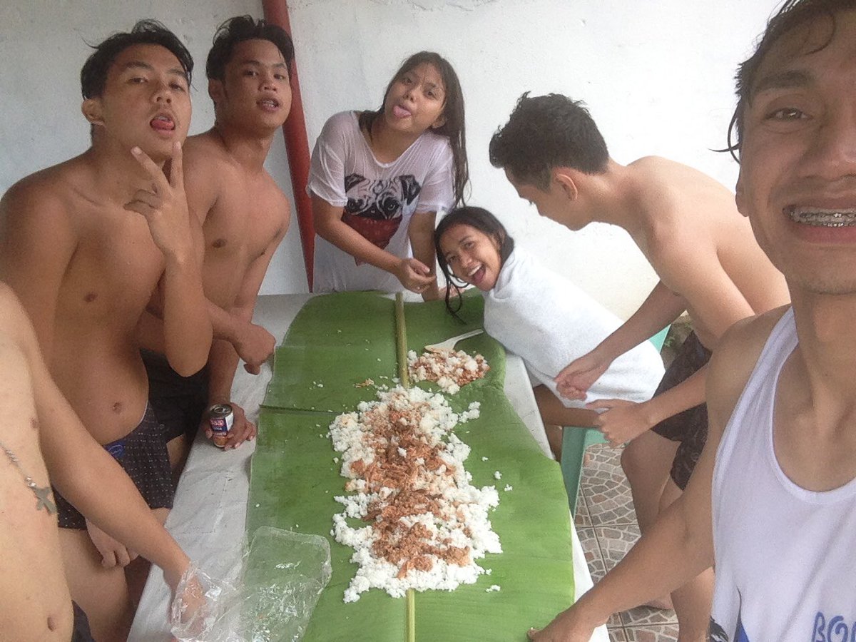 jrmbicolvlsqz's tweet photo. #hbdcarlo🤘🏻
#hapinessoverload @carldecastro03 @HernandezGelo_ @rafael_dudas @ramirezkyle_ @avedinn @myla.?? https://t.co/Gms8rBI2tR