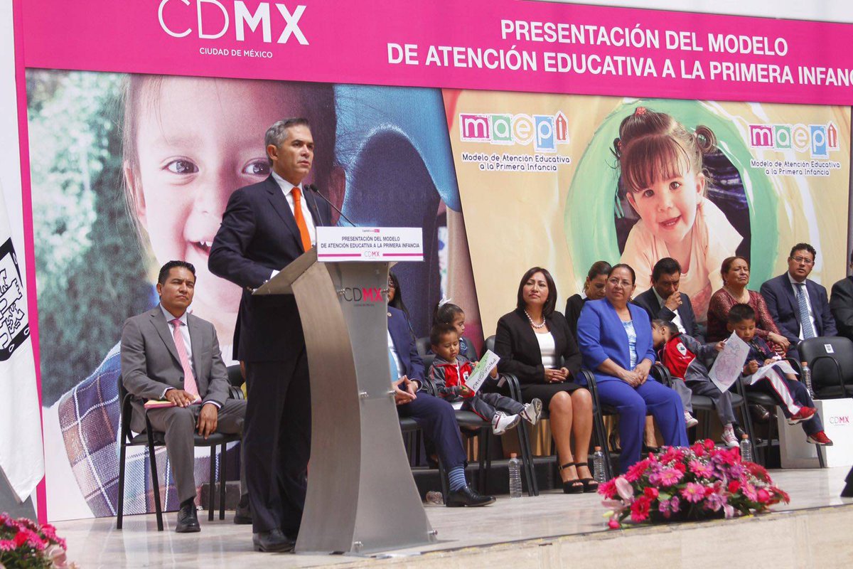 GobCDMX's tweet photo. Por el sano desarrollo de la niñez, presenta el #JefeDeGob, @ManceraMiguelMX, el Modelo de Atención Educativa a la Primera Infancia #MAEPI https://t.co/bnLfGAze37