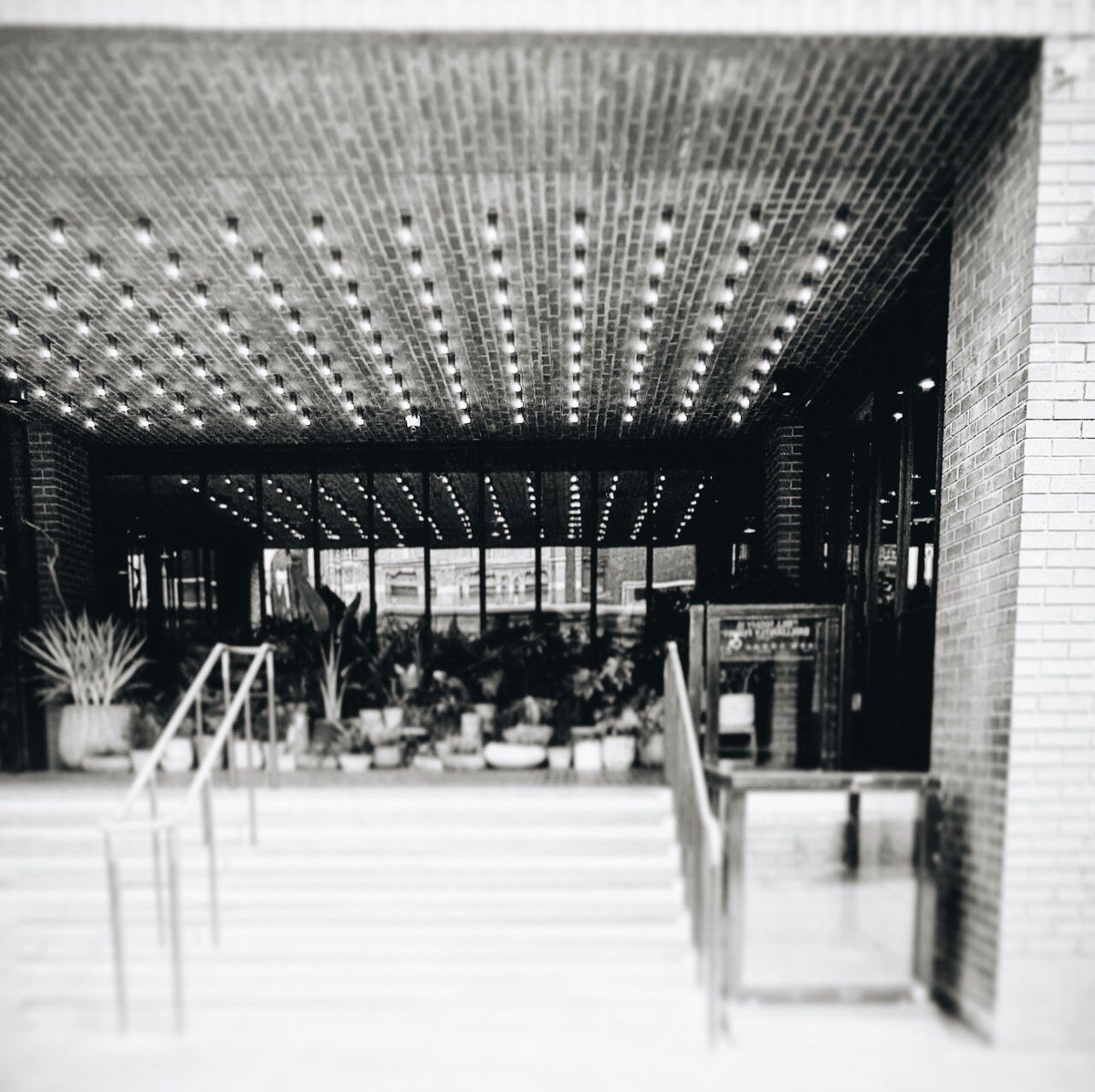 unknownwatches's tweet photo. Ace Hotel Movie Star vibes #LondonLife #myUNKNOWN https://t.co/A3rVAmpEzU