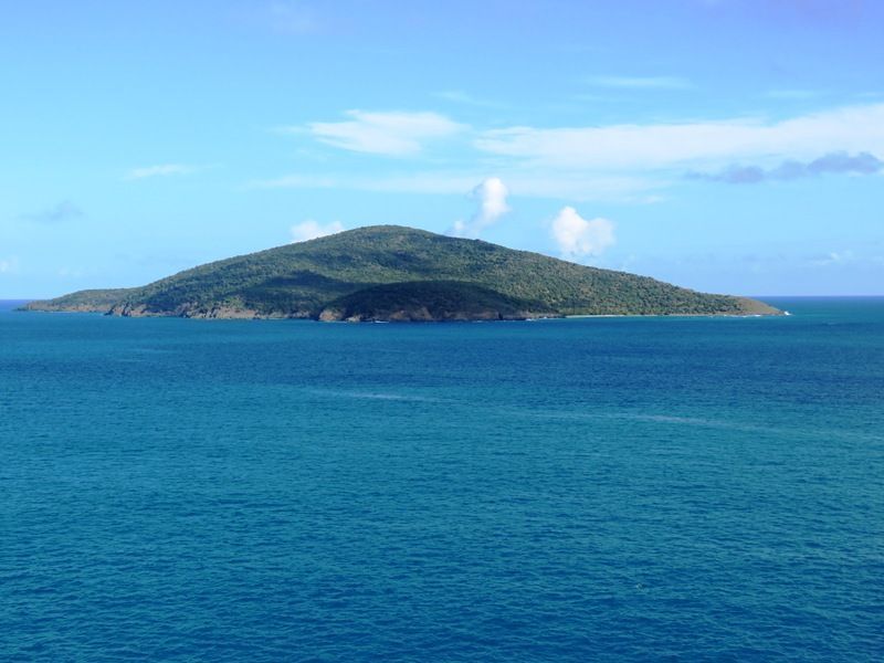 davidjonesvi's tweet photo. Villa Epiphany in #mahoganyrun #stthomas

https://t.co/2wCYT52KYW

$1.3M of #waterfront #beauty, and down island views to die for.  3BR/3BA https://t.co/3FUoXMOfLk
