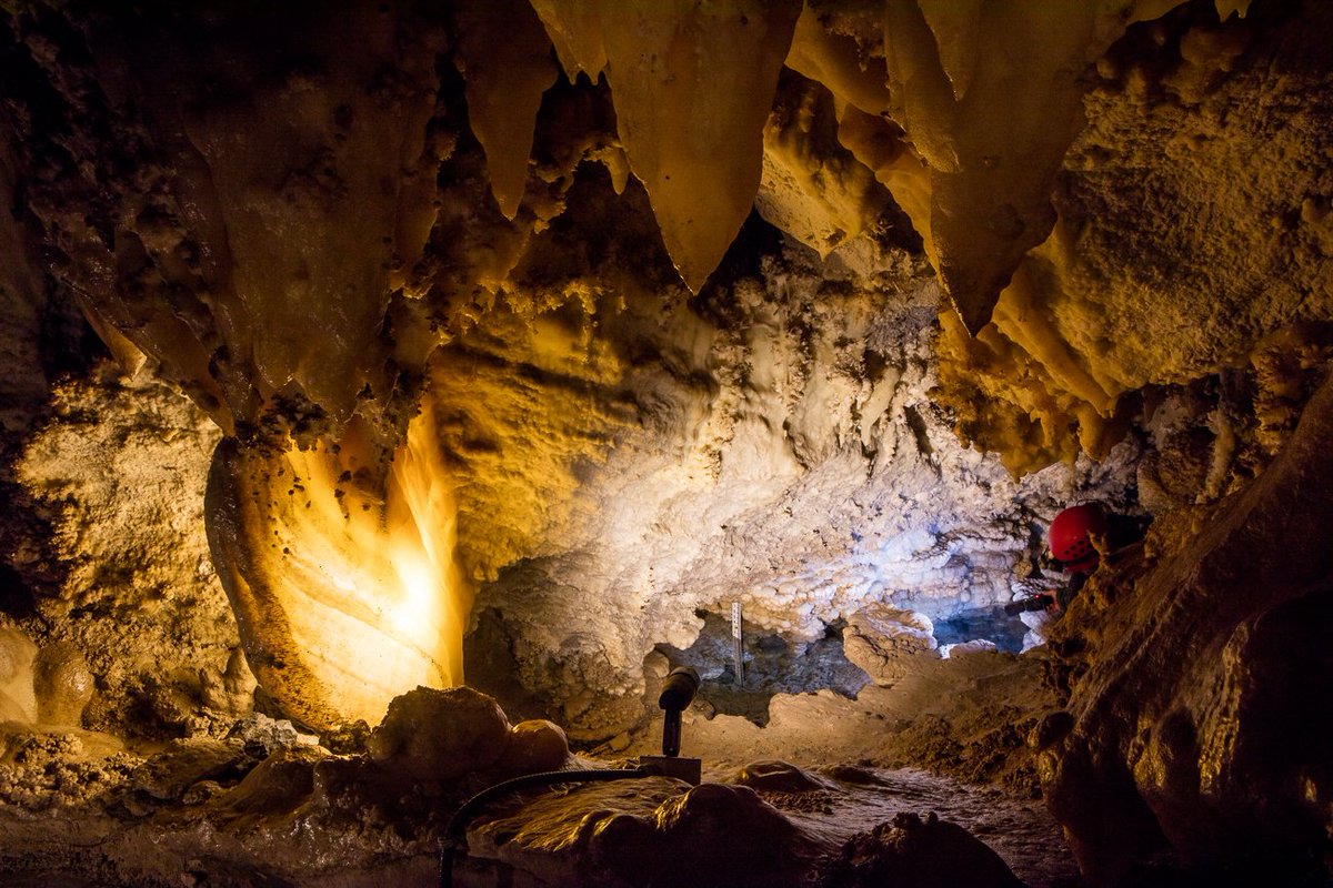 VisitUtah's tweet image. Explore a hidden underground world &amp;amp; learn the science behind its dazzling formations when Timpanogos Cave National Monument opens May 27th!