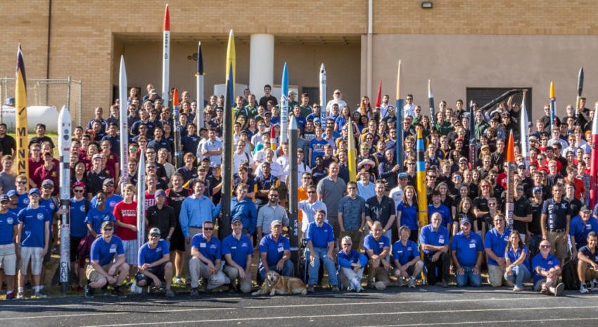 Taffanout's tweet photo. Rocket competition planned at #Spaceport https://t.co/PTz0tax2jZ #abq via @abqjournal https://t.co/bjPKL1il4a
