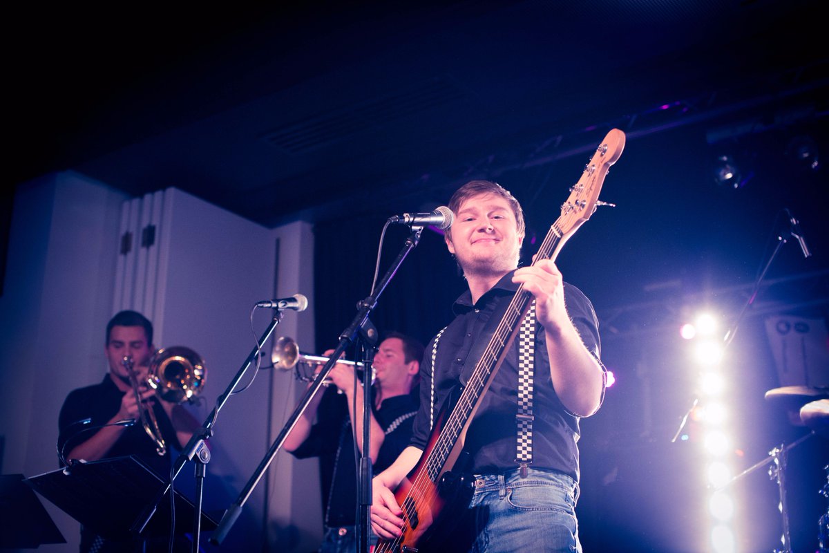 Offbeatfront's tweet image. our bass player leaves the band and will join a famous group called Vierablech as sound engineer! Thx and gl Johannes :) #bye #cya #sad #OBF