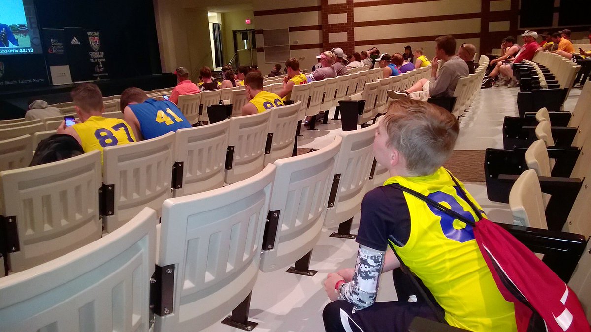 Thank you Coach Thompson <a href="/QB_Seven/">QB7</a> and <a href="/FBUcamp/">Football University</a> for #FBUNashville! Looking forward to reps at #FBUNOVA and #FBUPHILLY before #TopGun