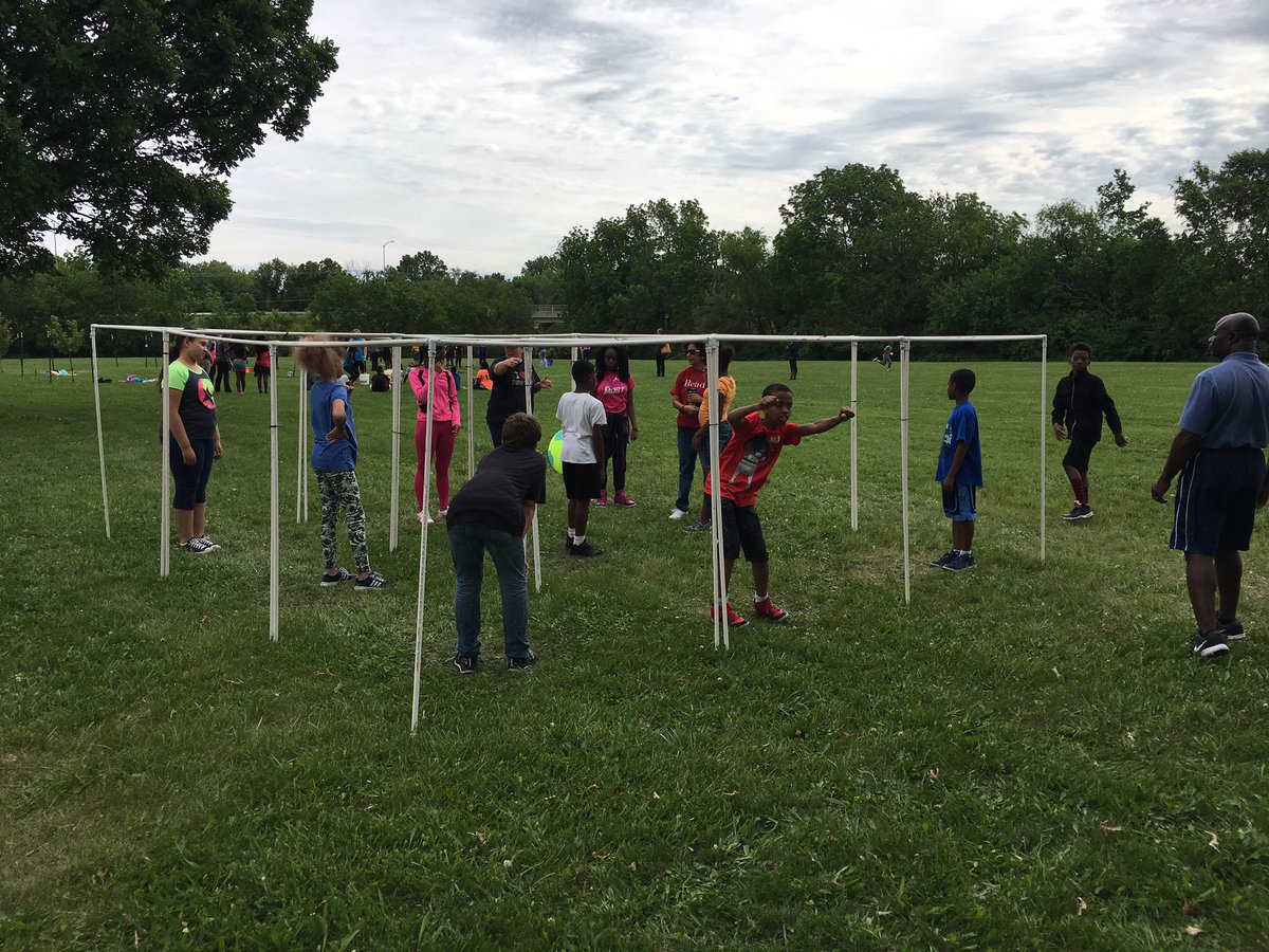 mrh5thgrade's tweet photo. 2017 Field Day @CompassHMC1 https://t.co/pQXTKYzhSY
