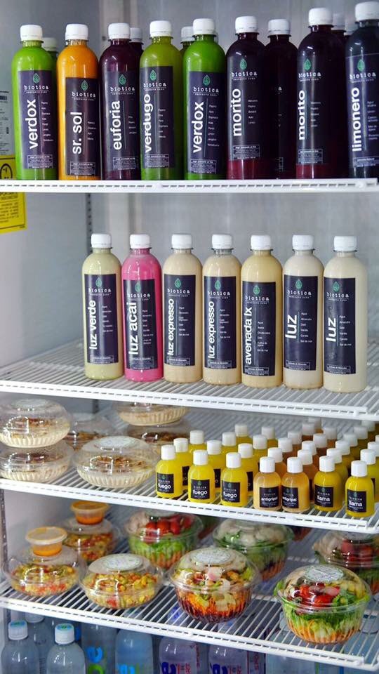 qtoplife's tweet photo. ¡Venimos a Biotica por un #snack para empezar con todo esta semana! #lechadas #jugosdetox #jugoscoldpress #ensaladas #shots #QTopLife https://t.co/9f28YhGwMg