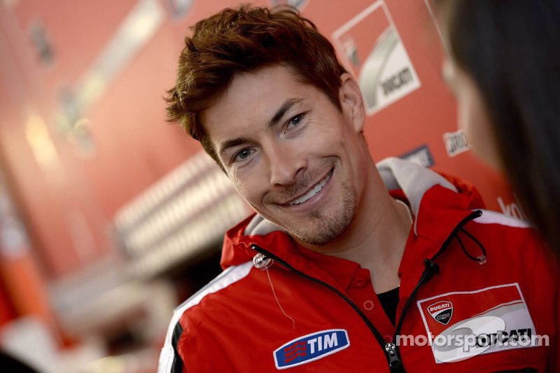 00Zicky's tweet photo. R.I.P Nicky Hayden 🙏🏻 https://t.co/CssRbEqNUW