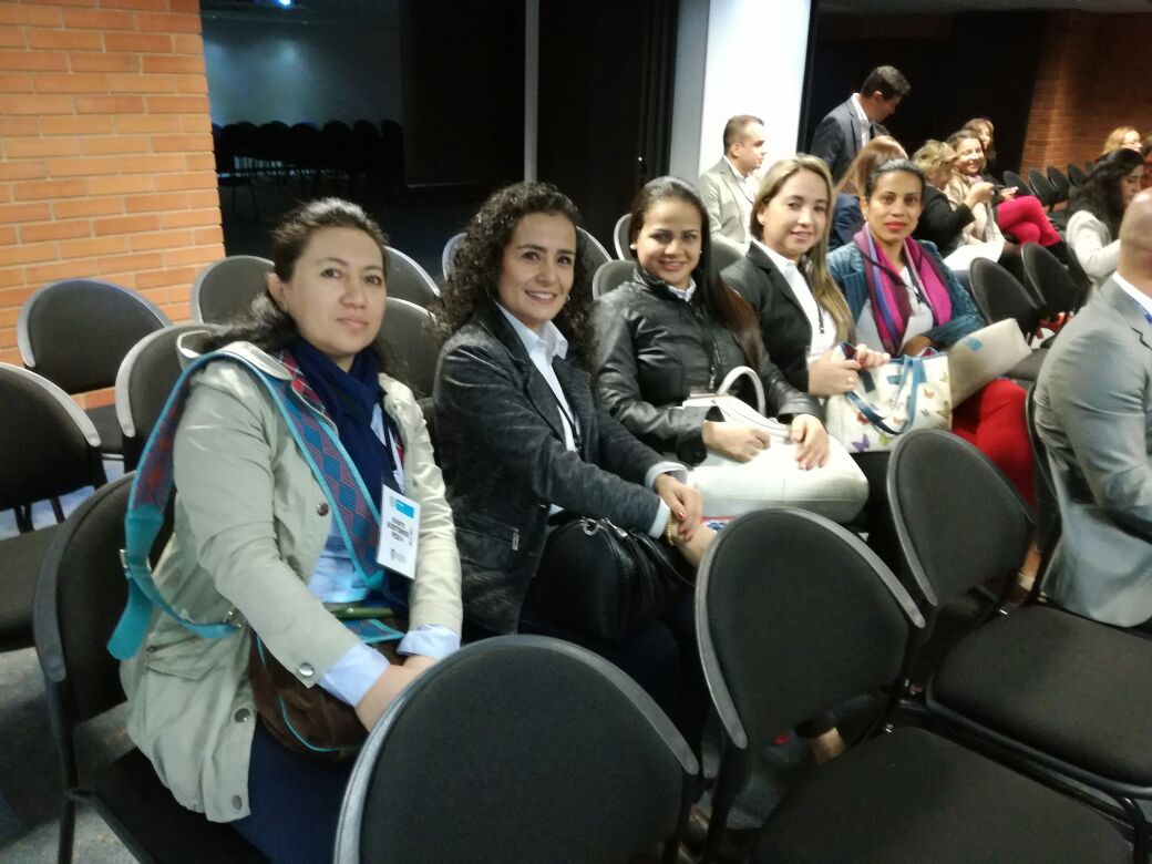 UAESA2's tweet photo. Funcionarios de la @UAESA2 participan en la socialización de la Política de atención de las #Mias
#Bogotá https://t.co/VDV2IZZciW