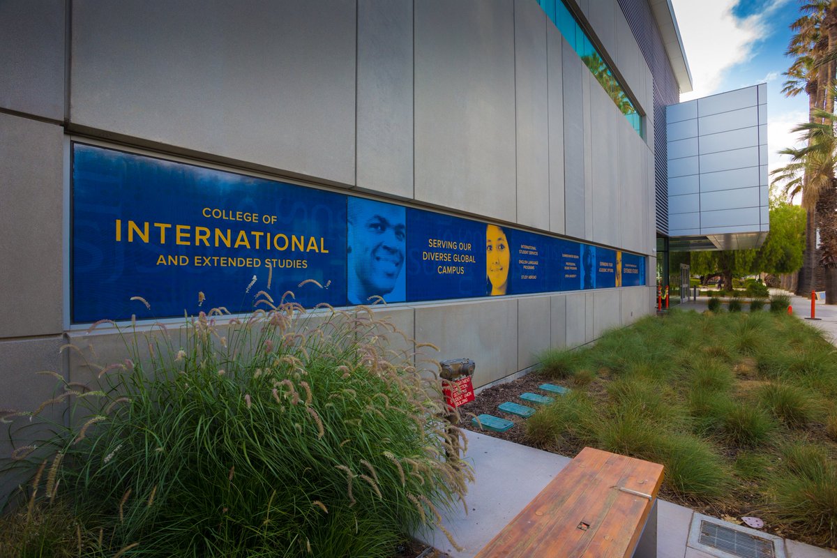 ThysseDesign's tweet photo. Scenes from our install last week out at the San Jose Student Union! #design #SJSU #experience https://t.co/v710sbKq15