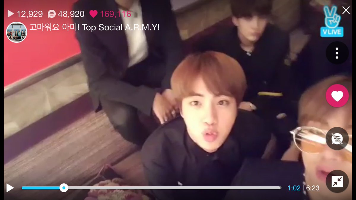 SerenaChandler's tweet photo. @BTS_twt @bts_bighit 진 오빠 보고싶다 😍😘😘☺️Handsome Jin oppa good night 💋🤗Thanks for giving me a kiss #BTS #btsmmas #bts #JIN #kimseokjin https://t.co/34gWwCahfN