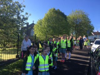 StJohnColeraine's tweet photo. Thank you to everyone who took part in our walking bus last week. We had 90 walkers overall who took part.
#TerrificWork
#StJohnsWalkingBus https://t.co/sOiNL8wiU4