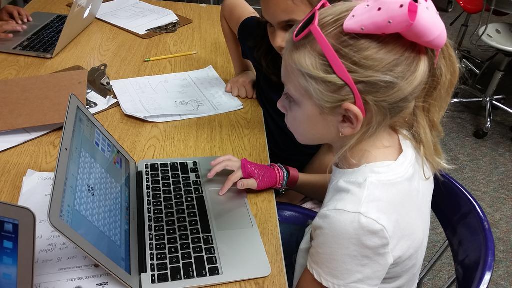 jen_leigh1's tweet image. How about a pop-up shelter or a pet survival kit? #extremeweathersolutions @pattonlmc @AHSD25Patton