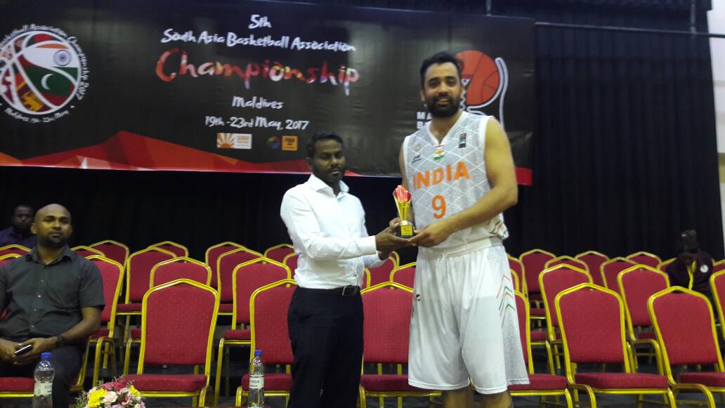 BFI_basketball's tweet photo. India remain unbeaten on day 4 of the #5thSABAChampionship as they beat Bangladesh 142-71
https://t.co/f779hRKros
#IndiaBasketball #SABA2017 https://t.co/VDCpGGhYV9