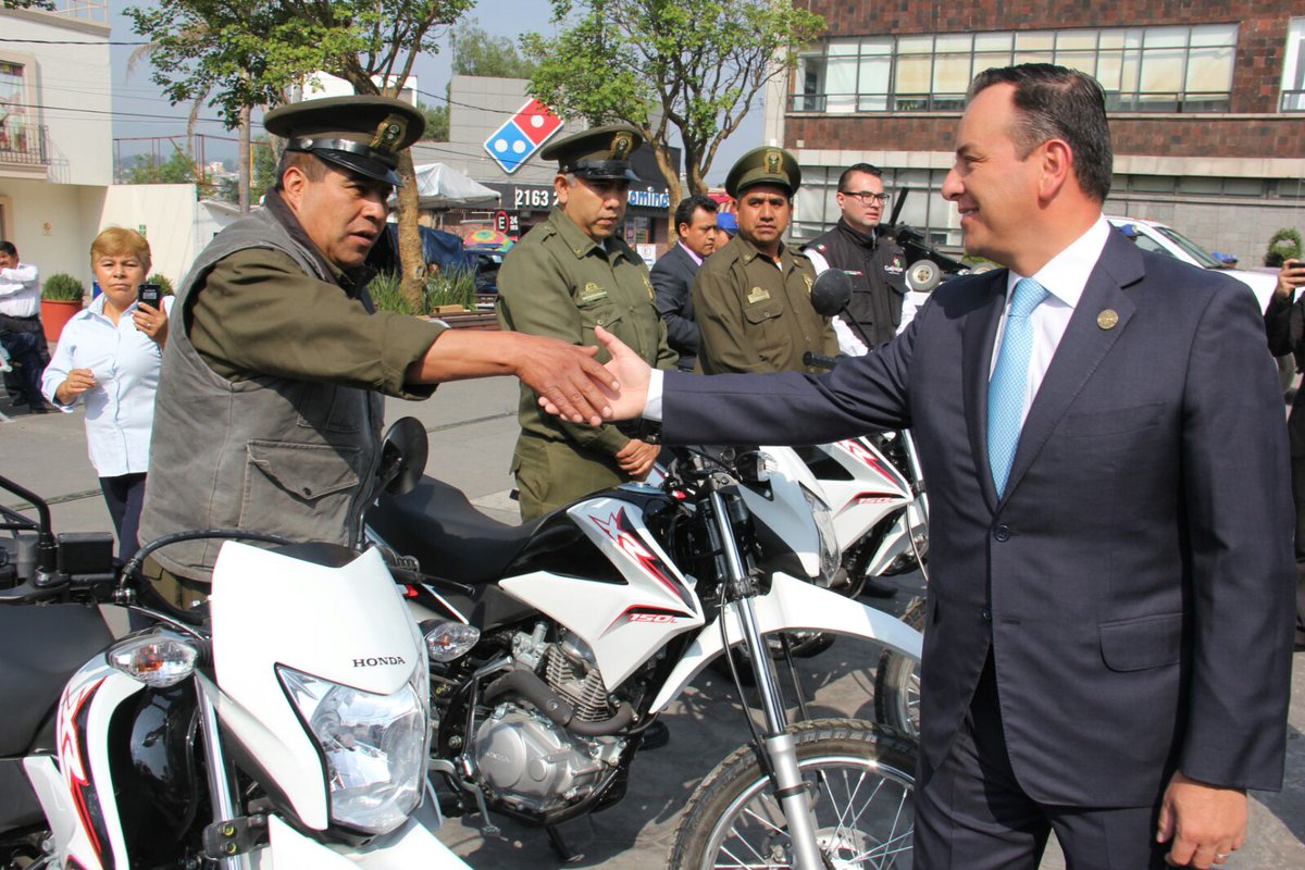 Noe_Alvarado12's tweet photo. Se dotó al grupo de vigilancia del Desierto de los Leones con equipo "Motocross Honda" para reforzar la seguridad de visitantes al Parque https://t.co/FUL75nMLPi