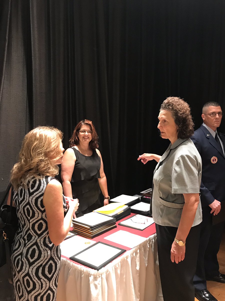 THSTPSD's tweet image. Senior Academic Awards