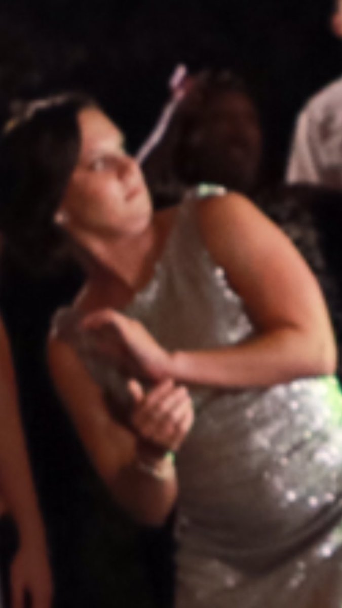 maddddds's tweet photo. When everyone too excited about catching the bouquet to get married next but u just excited about a Masters degree and a career https://t.co/bFnyN7cb2E