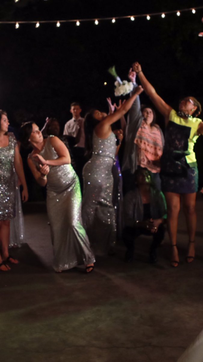 maddddds's tweet photo. When everyone too excited about catching the bouquet to get married next but u just excited about a Masters degree and a career https://t.co/bFnyN7cb2E