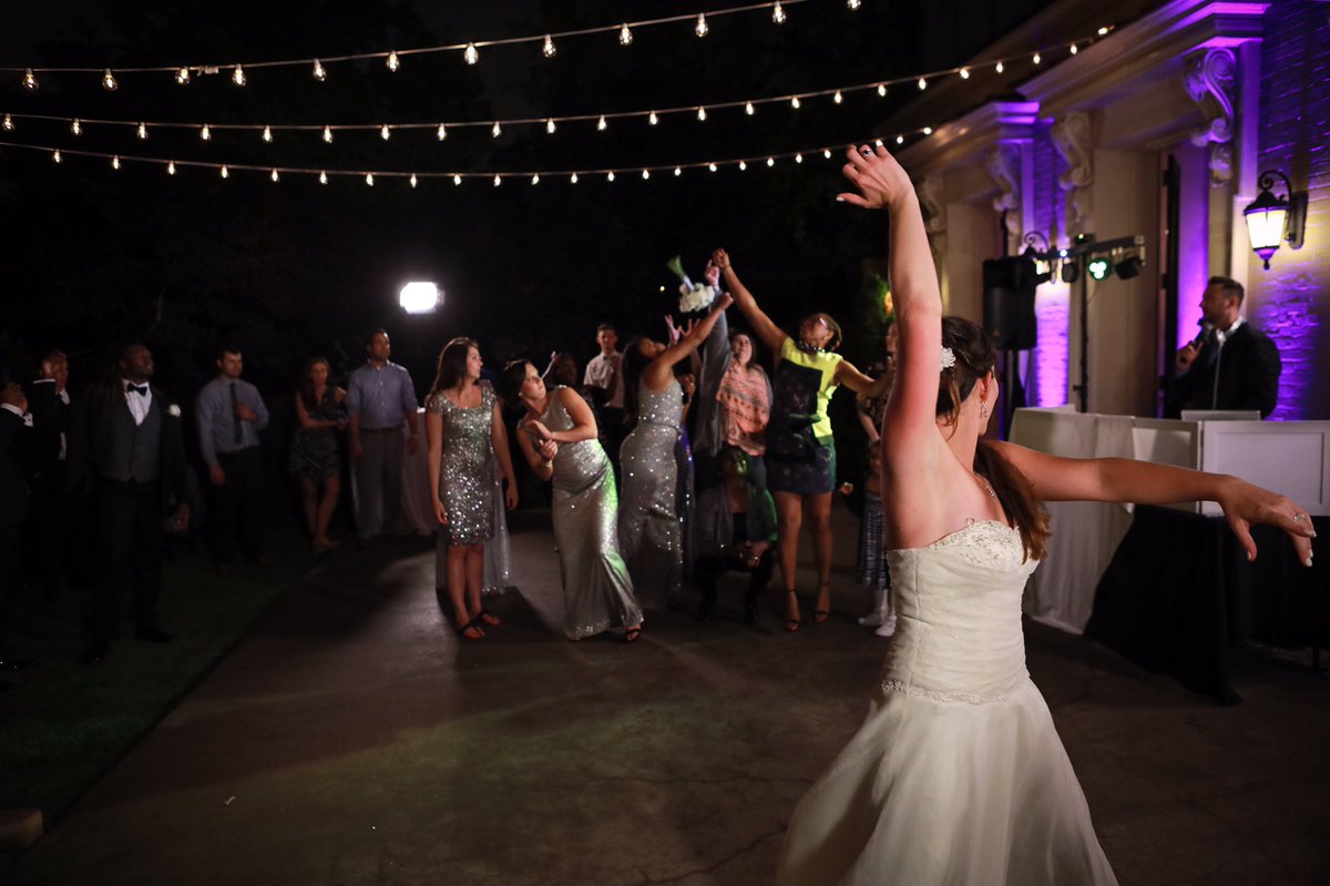 maddddds's tweet photo. When everyone too excited about catching the bouquet to get married next but u just excited about a Masters degree and a career https://t.co/bFnyN7cb2E