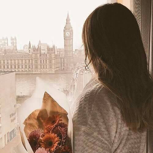 كنت أظن أني .. سأحبها .. لكني غرقت .. في بحر عشقها ...