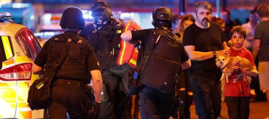 DAd75xYXkAA-VSJ?format=jpg