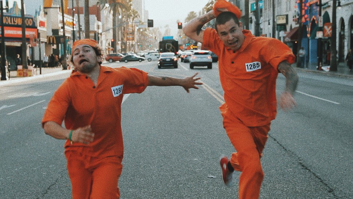 KianAndJc's tweet photo. #1HourToGoForKianAndJc https://t.co/TuO93rIVuO