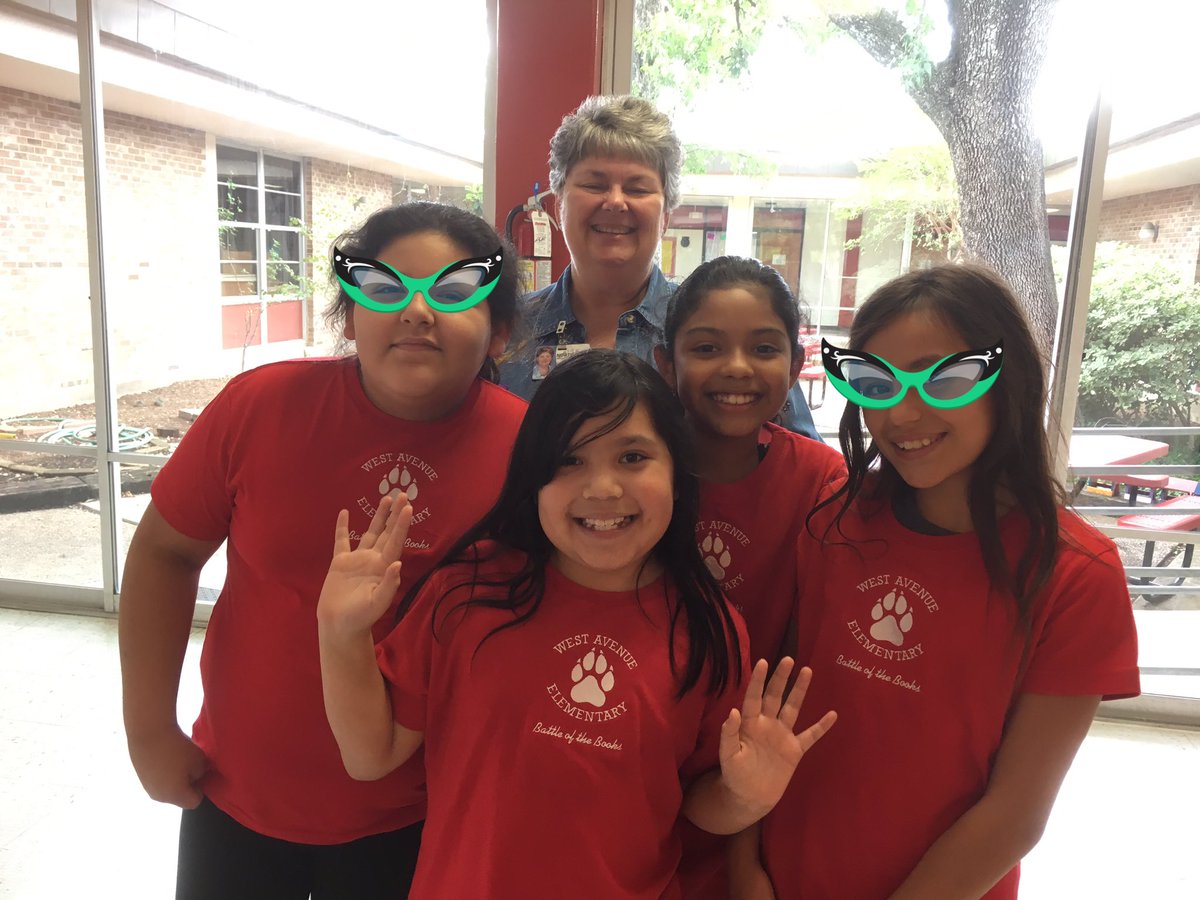 letsgoreadnow's tweet photo. Our Battle of the Books team received encouraging words of support from last year's team. Good luck to Melina, Hannah,Amada &amp; Kelsey! https://t.co/Y7IRa8KLY0