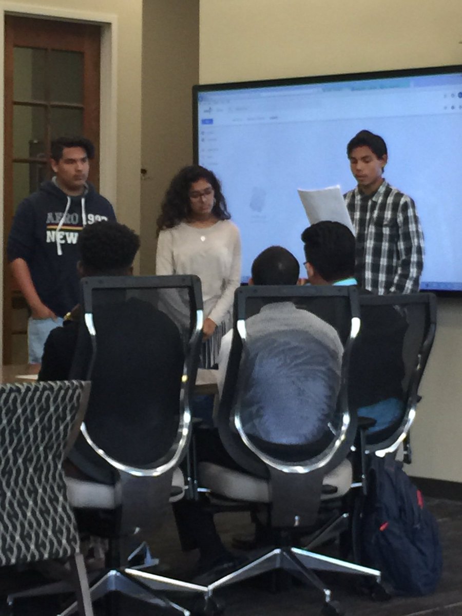 Excellent presentations from our Estacado/Texas Tech ECHS Matadors! We are so proud of their academic growth and leadership. #IS1100_AVID1