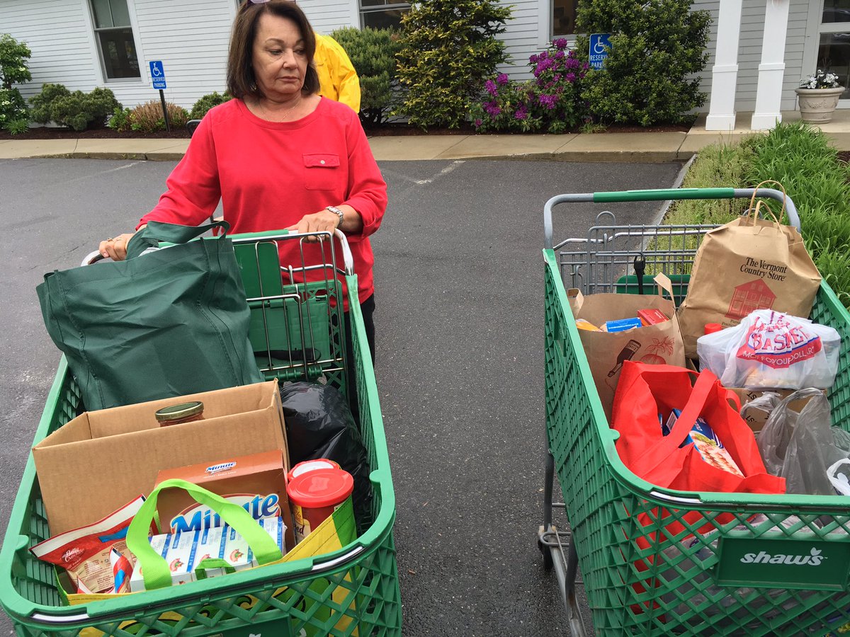 JagsFriends's tweet photo. STRIKE OUT HUNGER!! Varsity and JV baseball teams collected items for Shepherd's Pantry at their recent home games!! Nice work! https://t.co/KiubHFZiu1