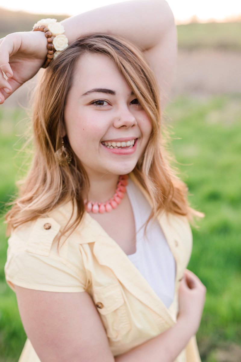 AmberLangerud's tweet image. Spring, spring, spring 🌸☔️. Spring around here means rain, portraits and blossoms ❤️ #alpportaits #spring #mnspring #blossoms #portraits