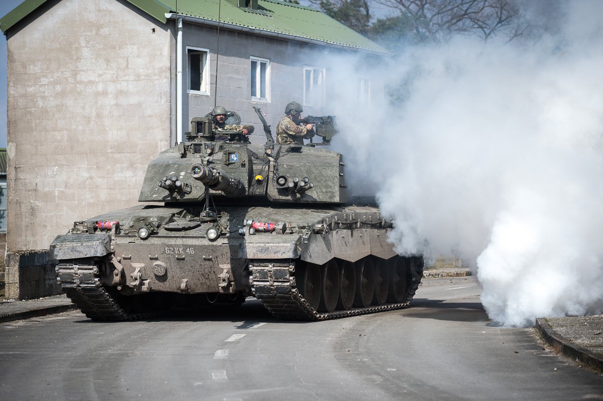 موضوع مشترك T-90 vs challenger 2. - صفحة 2 DAdDNiCXcAA0Hdz