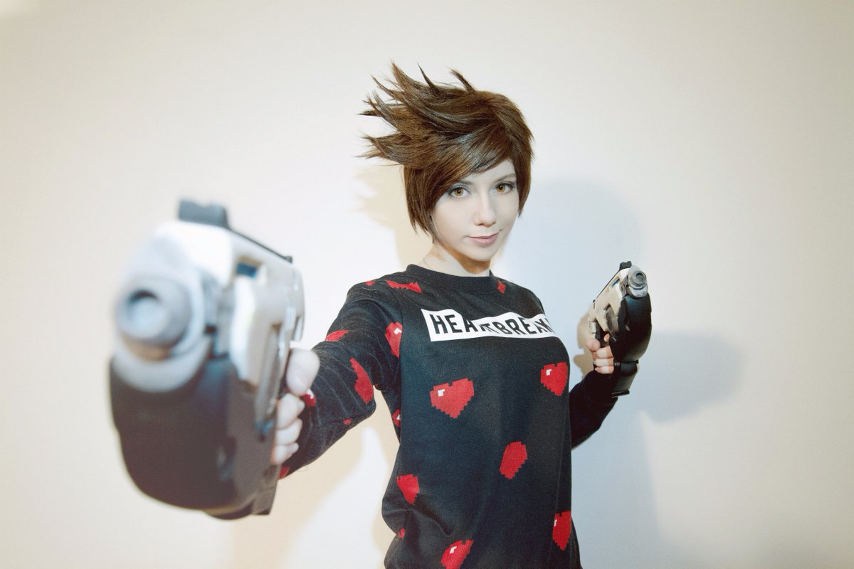 hoteshi's tweet photo. Casual Tracer 🌺
#Overwatch #tracer #blizzardentertainment #cosplay #game
@PlayOverwatch
@Blizzard_Ent 
@AllThatsCosplay https://t.co/K3eiO2QrrV