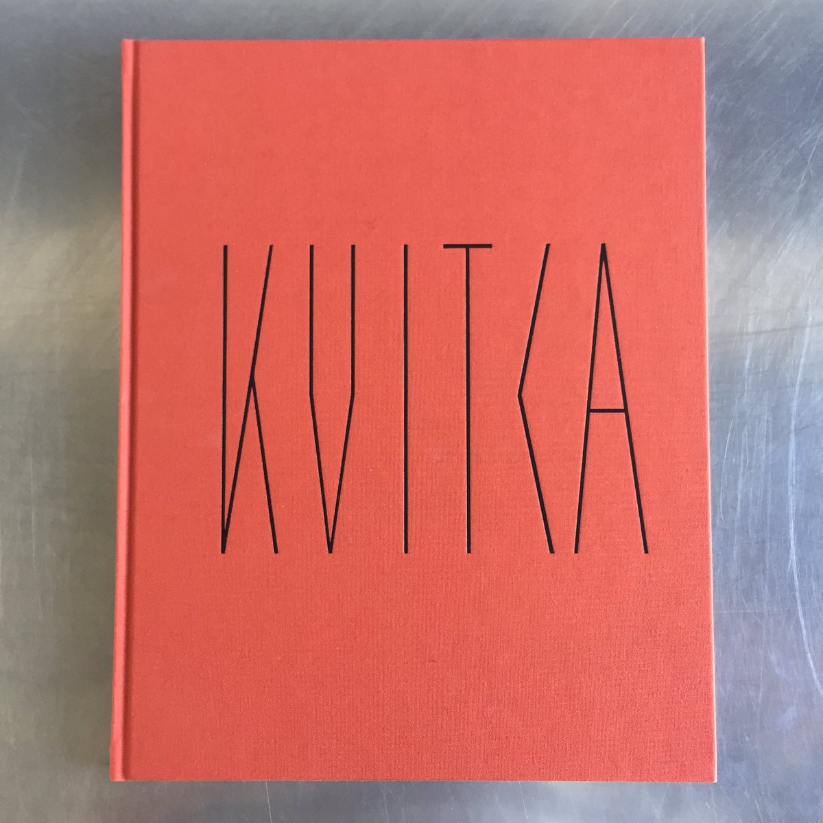 Monday reads: Guillermo Kuitca ft. 60 color plates and an essay by Michael C. FitzGerald 🎨 bit.ly/2qPe1Us