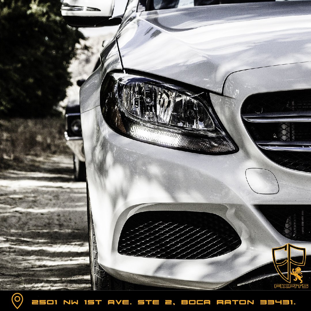 FixPits's tweet image. #FixPitsTip: Remember to use your blinker lights, it's for your safety.