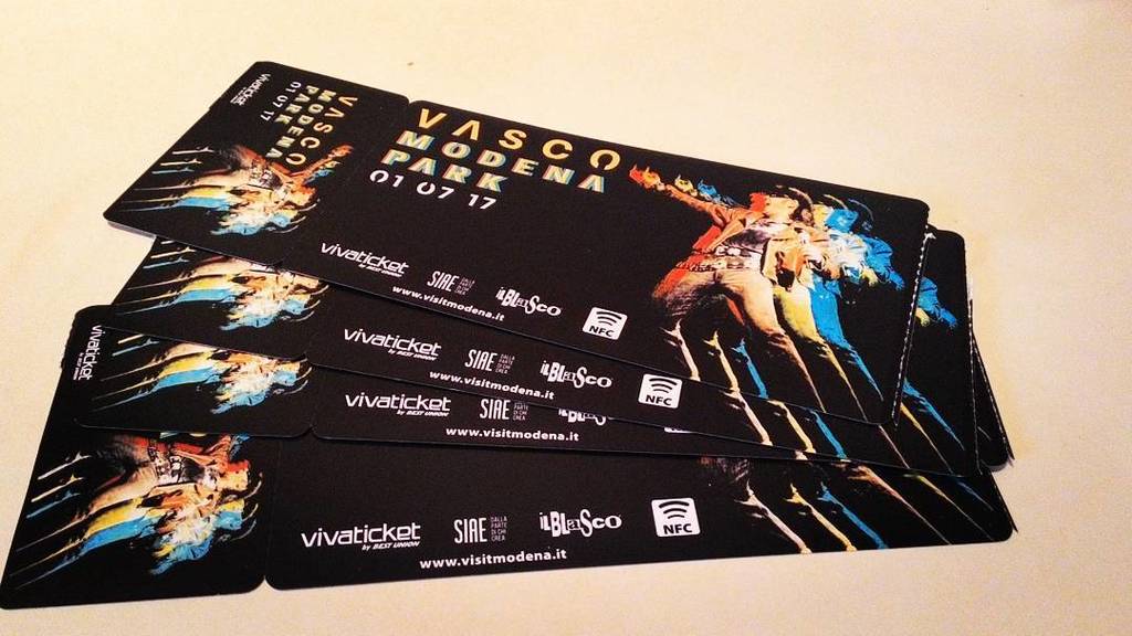 MicScarpinato's tweet photo. Sono arrivati i biglietti per Modena Park!
.
.
#vasco #vascorossi #tickets #live #livemusic #watingfor #modena #concerto #๐ค https://t.co/14OypPtTuu