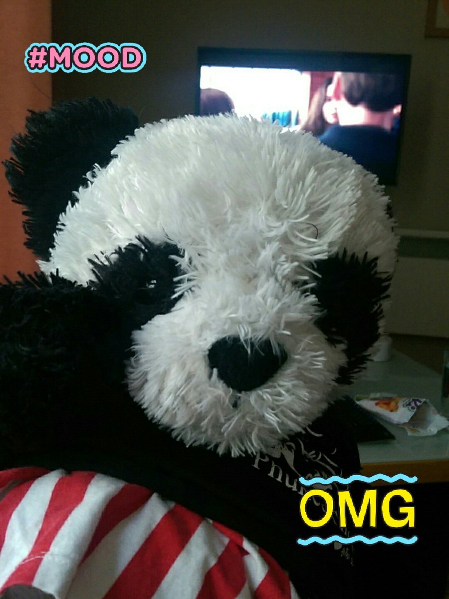 PNDpopcornpants's tweet photo. Watching a movie in my popcorn pants. #LifeOfPanda https://t.co/uhrQh6XK7n