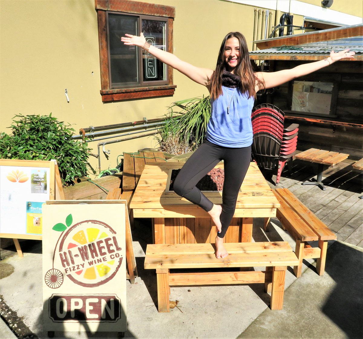 HiWheelWines's tweet photo. How are you planning to start your #MemorialDay Weekend?! #FizzYasa first!@YogaToYouPDX @HiWheelWines Sign up here: https://t.co/8YMPDpYQNi https://t.co/cJjiz5jfSJ