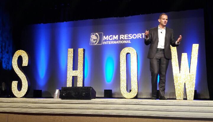 GregJChase's tweet photo. Great time speaking to 1,500 of our @MGMResortsIntl Corporate Leaders about delivering on our #SHOWServiceBasics! #LivingSHOW https://t.co/U0WGWf7lHZ