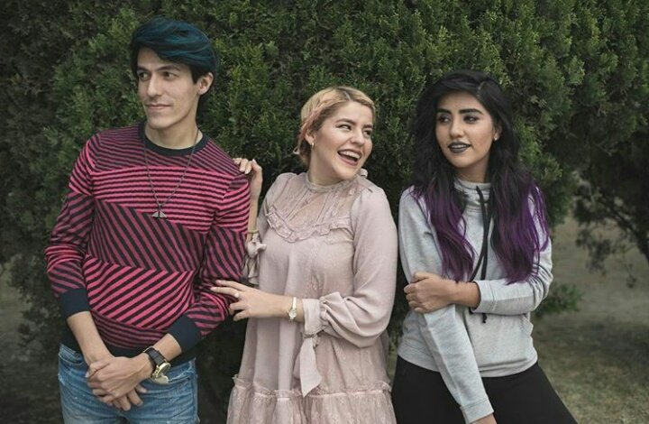 soykenna's tweet photo. RT MIL💜
#MTVFRESCAGISSELLE  #PREMIOSMTVMIAW
#MTVICONPOLINESIOS
#MTVSTYLEPPMUSSAS
#MTVFRESCAGISSELLE
#MTVCHALLENGEPOLINESIOS
#MTVSUPERDAIPOLI https://t.co/7R2zzSusSK
