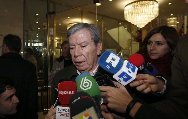 eldiarioes's tweet photo. ÚLTIMA HORA | El exministro Corcuera se da de baja del PSOE https://t.co/kELwZCxTI9 https://t.co/dEcjtrp7Te