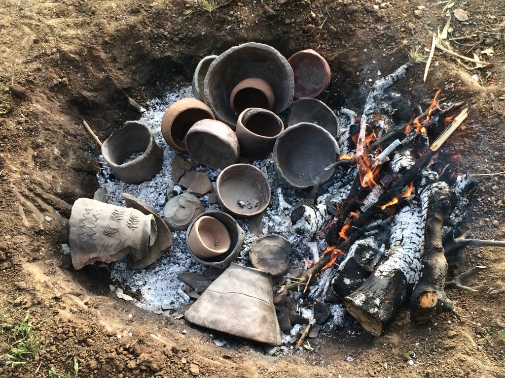 marcellaparisi's tweet photo. ELENCO AMMESSI – CORSO DI PERFEZIONAMENTO “TECNOLOGIA DELLA CERAMICA PREISTORICA” https://t.co/tFSPg5nazi https://t.co/VSs0vjA5ol