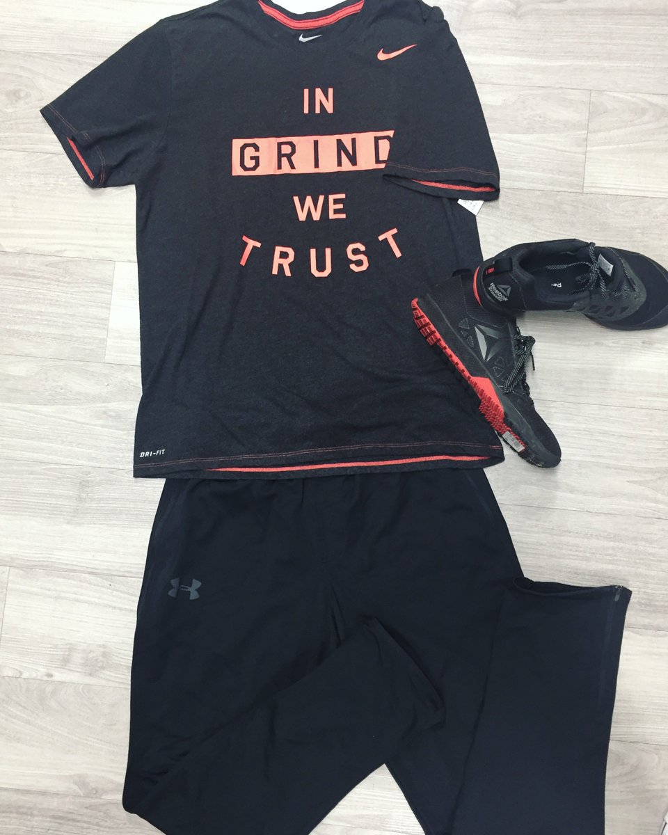 PcClarksvilleTN's tweet image. Let's keep this Monday going guys! We have all of the brand you want and need! #gooutthere #motivationmonday #nike #underarmour #reebok