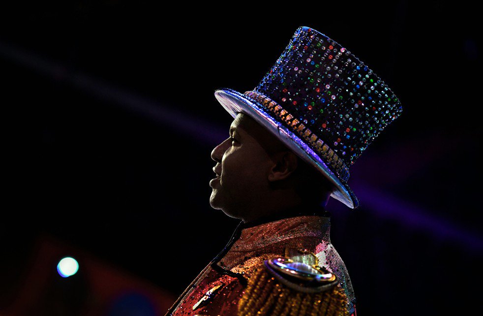 washingtonpost's tweet photo. Thunderous applause, tears as the Ringling Bros. and Barnum &amp; Bailey Circus took its final bow https://t.co/5xS5Y7MM31