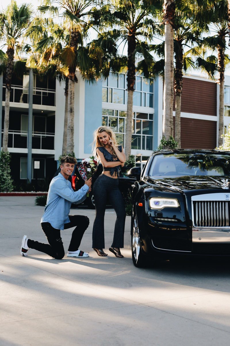 natekgarner's tweet photo. Garner x Rolls Royce ✨ https://t.co/3lw9PqQTRk