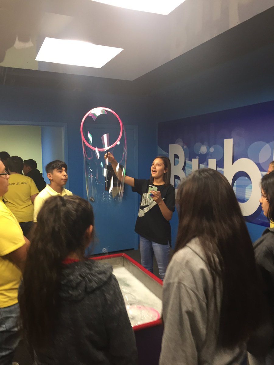 andrabeth's tweet photo. @GoddardJH Gold Team Field trip to #ScienceSpectrum #ScienceRules https://t.co/tKwGv51DzG
